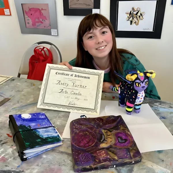 Arts Combo: Sculpting + Art Journaling (9 Years & Older)